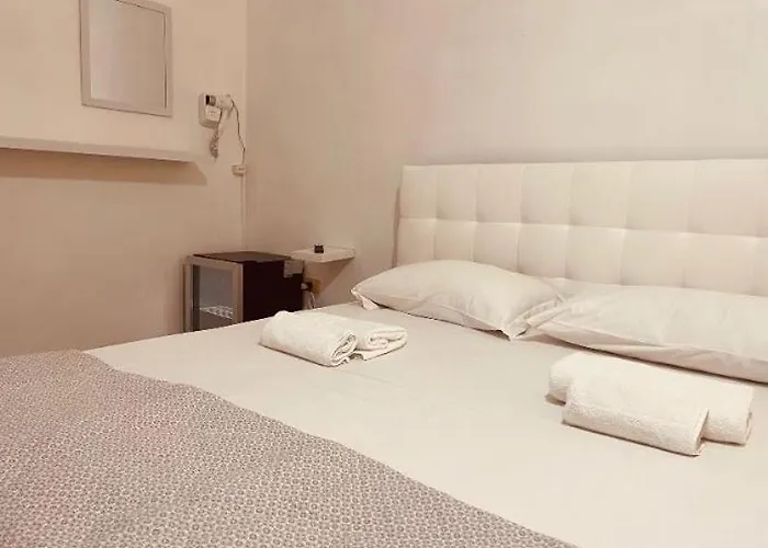 Hostel Bb La Fenice Napoli